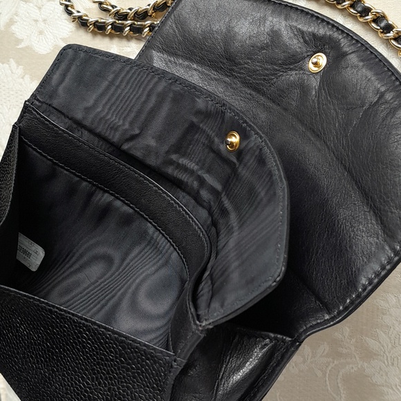 Chanel Vintage Black Caviar Clutch or Crossbody with Gold CC Zipper Tag! - Picture 4 of 12